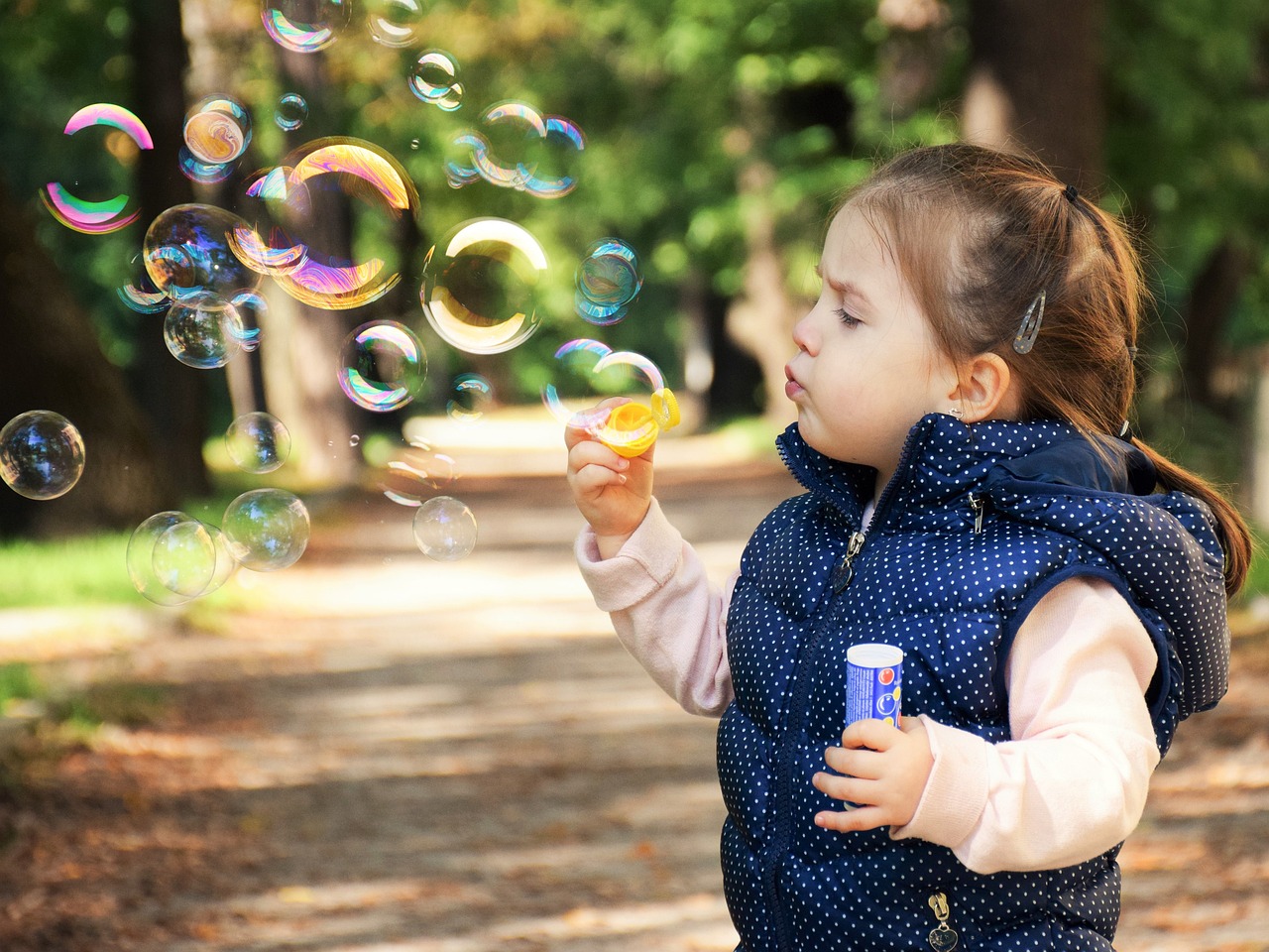 子供の腹痛が激しい場合、救急受診はいつ必要？